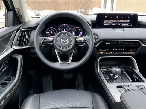 Used 2024 MAZDA CX-90 Plug-In Hybrid w/ Premium Pkg image 6