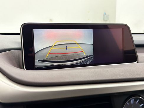 Used 2018 Lexus RX 350L image 24