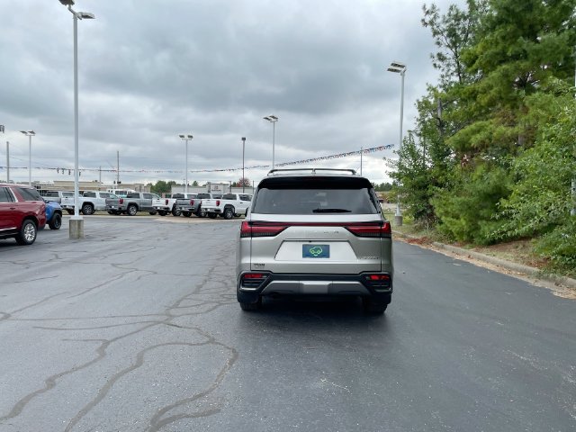 Used 2026 Lexus LX 700h Luxury AWD/4WD image 4