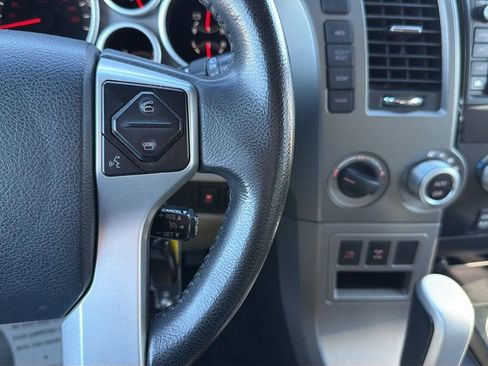 Used 2014 Toyota Sequoia Limited image 41