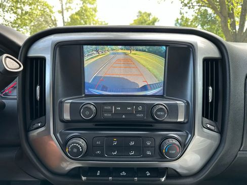 Used 2017 Chevrolet Silverado 1500 LT image 24