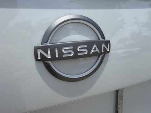 Certified 2025 Nissan Versa SV FWD image 9