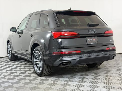 Certified 2026 Audi Q7 2.0T Premium w/ Convenience Plus Package AWD/4WD image 3