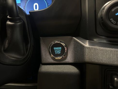 Used 2024 Ford F250 Platinum AWD/4WD image 39