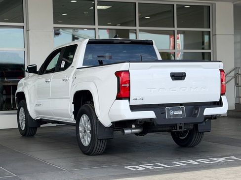 New 2026 Toyota Tacoma SR5 AWD/4WD image 9