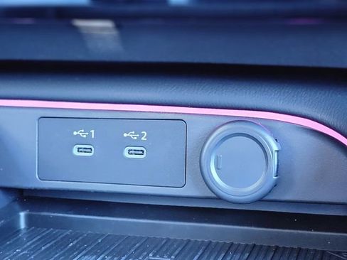 New 2026 Nissan Sentra SR w/ SR Premium Package FWD image 24