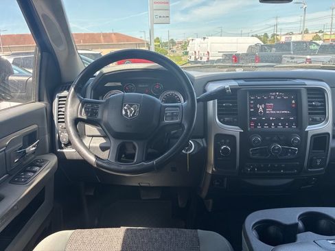 Used 2018 RAM 2500 Big Horn AWD/4WD image 14