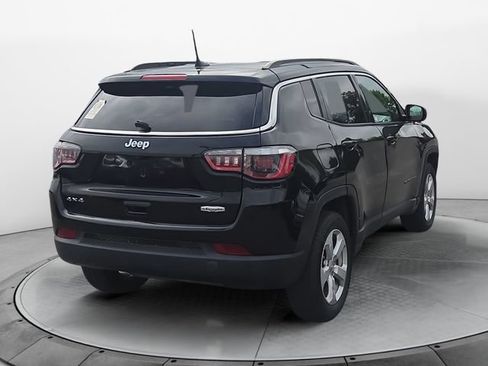 Used 2018 Jeep Compass Latitude w/ Popular Equipment Group AWD/4WD image 5