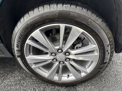 Used 2024 Cadillac XT5 Premium Luxury w/ Technology Package image 11