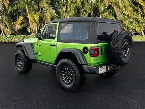 Used 2025 Jeep Wrangler Sport AWD/4WD image 8