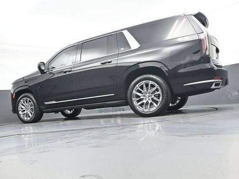 Used 2023 Cadillac Escalade ESV Premium Luxury w/ LPO, Radiant Package AWD/4WD image 34