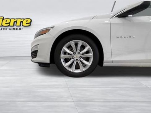 Used 2021 Chevrolet Malibu LT image 9