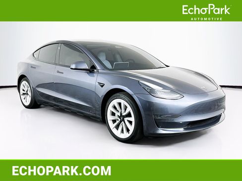 Used 2023 Tesla Model 3 Standard Range RWD image 1