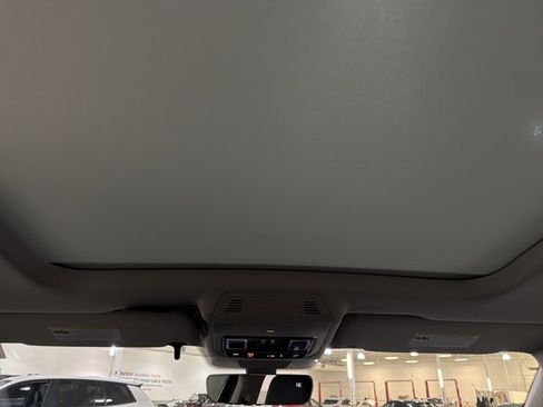 New 2026 Volkswagen Tiguan SE AWD/4WD image 27