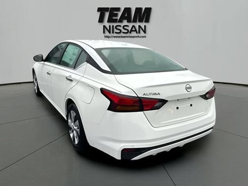 Certified 2025 Nissan Altima 2.5 S FWD image 16