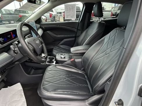 Used 2023 Ford Mustang Mach-E Select RWD image 17