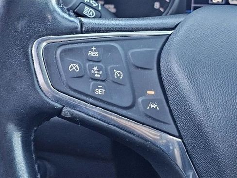 Used 2021 Chevrolet Equinox LT image 34