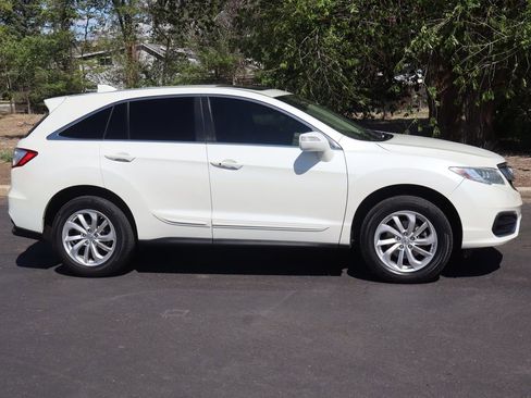 Used 2016 Acura RDX AWD w/ Technology Package image 3