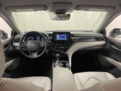 Used 2024 Toyota Camry SE image 20