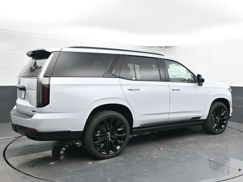 New 2026 Cadillac Escalade Platinum Sport w/ LPO, ONYX Package AWD/4WD image 8