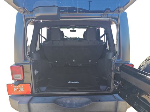 Used 2017 Jeep Wrangler Unlimited Sport w/ Quick Order Package 24S AWD/4WD image 19