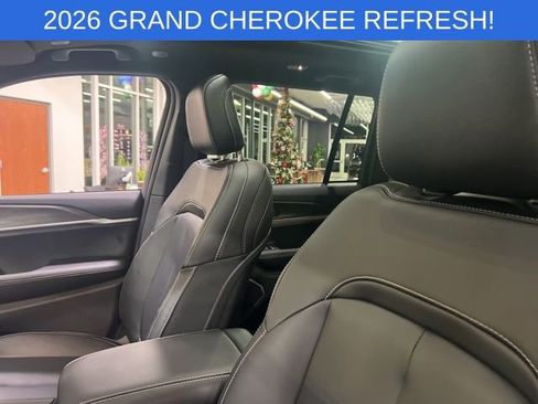 New 2026 Jeep Grand Cherokee Limited w/ Limited Altitude Package AWD/4WD image 14
