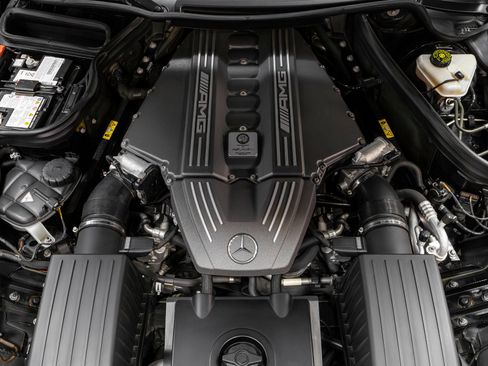 Used 2012 Mercedes-Benz SLS AMG Roadster image 32