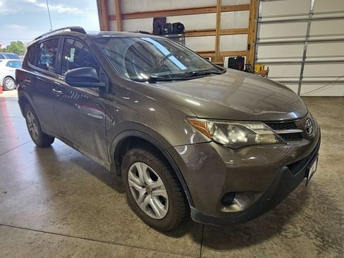 Used 2014 Toyota RAV4 LE AWD/4WD image 10