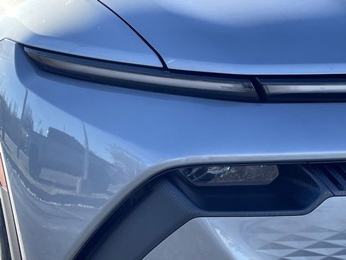 New 2026 Chevrolet Equinox EV LT w/ LPO, Tech Bronze Package image 9