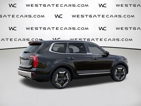 New 2025 Kia Telluride S image 8