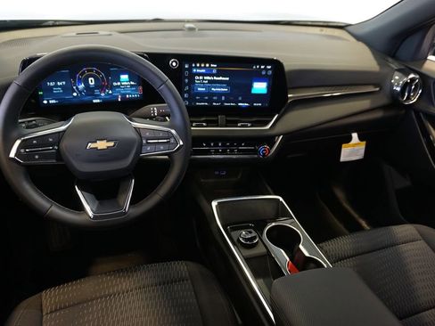 New 2026 Chevrolet Equinox LT image 12