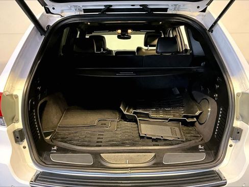 Used 2019 Jeep Grand Cherokee Limited w/ Luxury Group II AWD/4WD image 36