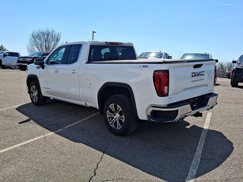 Used 2025 GMC Sierra 1500 SLE w/ X31 Off-Road Package AWD/4WD image 7