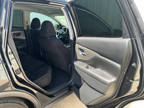 Used 2019 Nissan Murano S AWD/4WD image 14