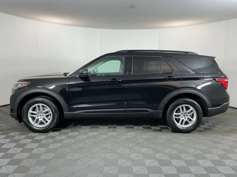 New 2026 Ford Explorer Active image 8