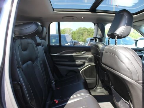 Used 2024 Jeep Grand Cherokee Limited 4xe AWD/4WD image 34