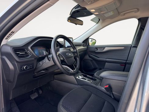 Used 2024 Ford Escape Active image 9