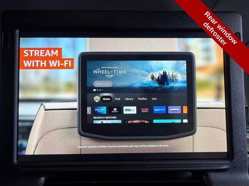 Used 2023 Chrysler Pacifica Touring-L w/ Uconnect Theater Family Group AWD/4WD image 53