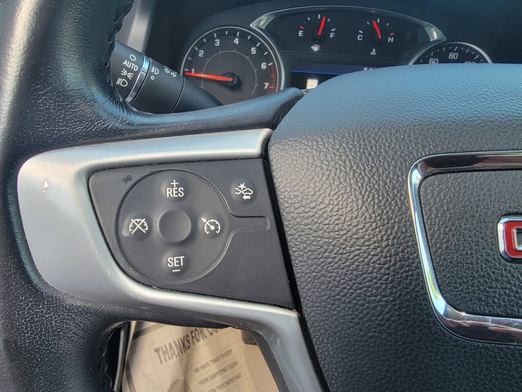 Used 2021 GMC Acadia SLT FWD image 13