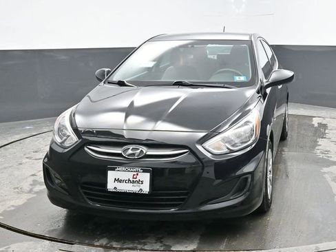 Used 2017 Hyundai Accent SE image 2