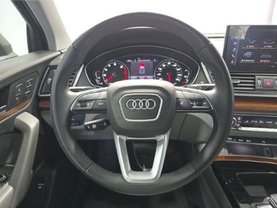 Used 2023 Audi Q5 2.0T Premium w/ Convenience Package AWD/4WD image 5