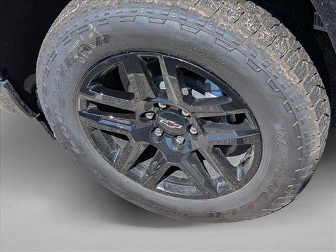 Used 2026 Chevrolet Silverado 1500 RST w/ RST Select Package AWD/4WD image 9