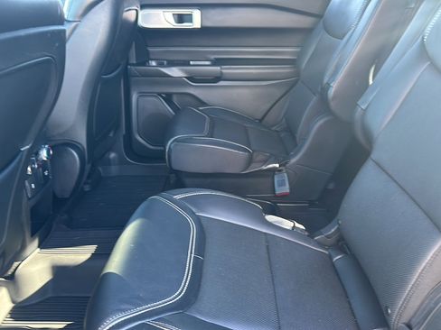 Used 2020 Ford Explorer ST w/ Premium Technology Package image 18