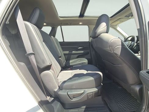 Used 2024 Toyota Grand Highlander AWD image 13