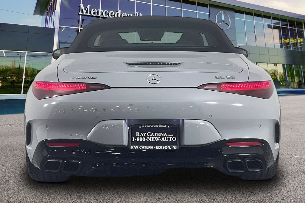 Certified 2022 Mercedes-Benz SL 55 AMG 4MATIC image 4