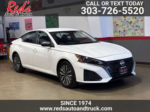 Used 2026 Nissan Altima 2.5 SV AWD/4WD image 1