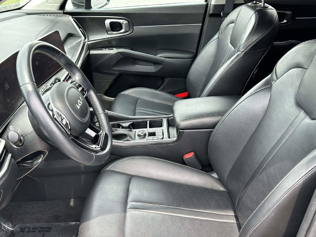 Used 2024 Kia Sorento S FWD image 15