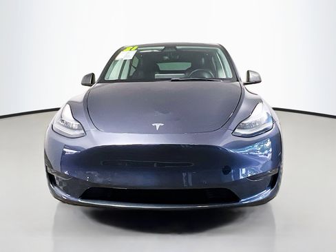 Used 2021 Tesla Model Y Long Range AWD/4WD image 11