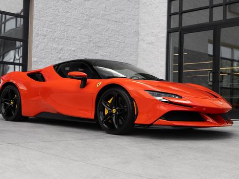 Used 2021 Ferrari SF90 Stradale AWD/4WD image 1