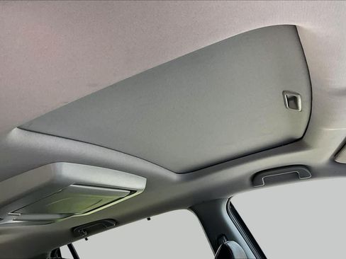 Used 2022 Honda Pilot Touring image 14